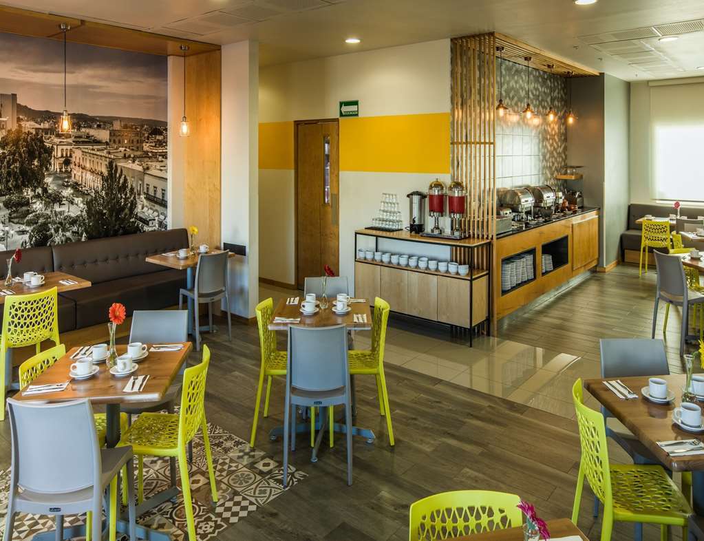 Mision Express Durango Hotel Restoran foto